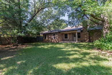 7304 Hialeah Cir W, North Richland Hills, TX 76182 - photo 6