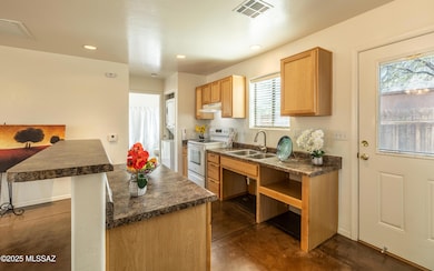 4148 E Desert Place, Tucson, AZ 85712 - photo 7