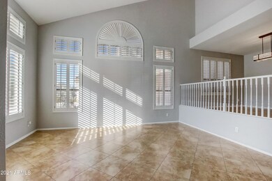 08-W Hackamore Dr-008