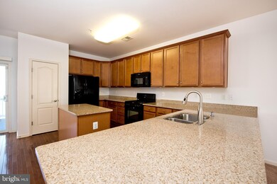 8311 Black Harrier Ln, Severn, MD 21144 - photo 4