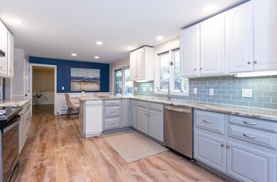 20 Boston Post Rd, Amherst, NH 03031 - photo 6