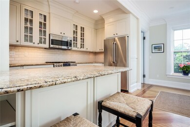 Open Kitchen