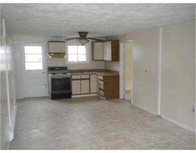 33 Webb St unit Rear, Methuen, MA 01844 - photo 2