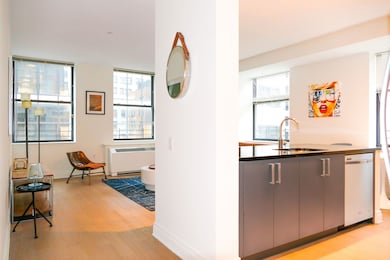 unlisted-address, New York, NY 10005 - photo 3