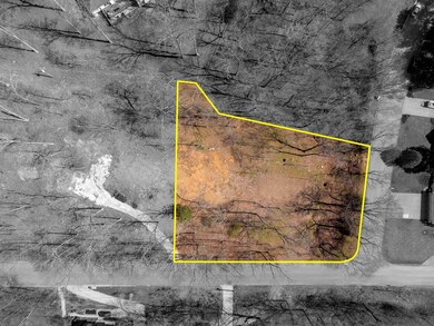 258 Creekside Dr, Florence, AL 35630 - photo 4