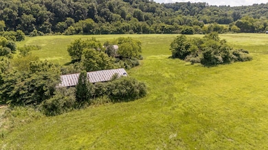 4000 Weakley Creek Rd, Lawrenceburg, TN 38464 - photo 2