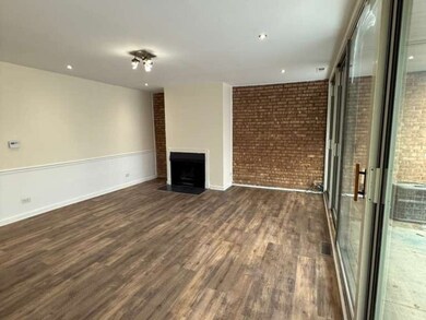 5900 Forest View Rd unit 1A, Lisle, IL 60532 - photo 3