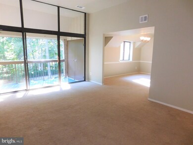 1621 Parkcrest Cir unit 301, Reston, VA 20190 - photo 6