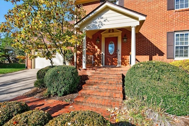 4642 Ironbridge Dr, Lexington, KY 40515 - photo 3