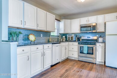 5 Jeanne Dr, Neptune, NJ 07753 - photo 7