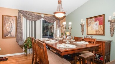 8 Admiral Point Dr, South Dartmouth, MA 02748 - photo 5