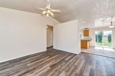701 Aberdeen Dr, Nampa, ID 83686 - photo 4