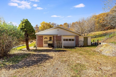 1675 Ponder Creek Rd, Mars Hill, NC 28754 - photo 2