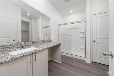 7820 Ita Palm Way, Bakersfield, CA 93313 - photo 6