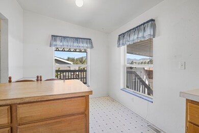 8401 Old Stage Rd unit 23, Central Point, OR 97502 - photo 2