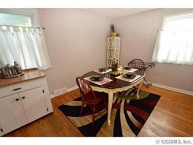 Dining Room. Could be the 4th bedroom, but works g
