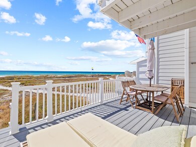 Expansive Deck
