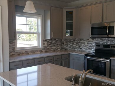 8126 Carriage Bend Ln, Henrico, VA 23294 - photo 5