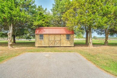 200 square foot storage and workshop