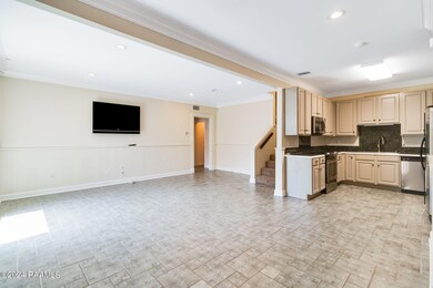 7-web-or-mls-513-8 Verot School Rd-6
