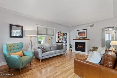 06-Living Room