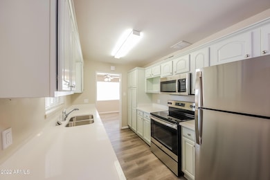 005-photo-kitchen-11248509