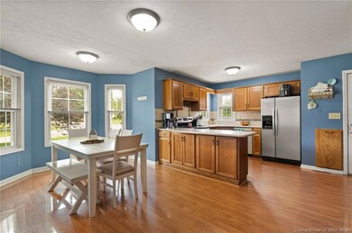 4621 Shady View Dr, Floyds Knobs, IN 47119 - photo 7