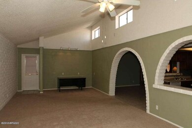 5LivingArea2