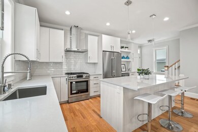 46 Wyvern St unit 2, Roslindale, MA 02131 - photo 3