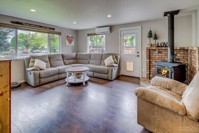 2612 SW Umatilla Ct, Redmond, OR 97756 - photo 5