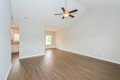 1017 Echo Ridge Rd, Columbia, TN 38401 - photo 2