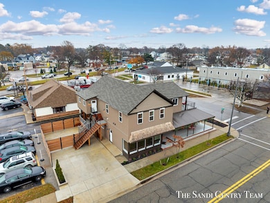 300 N 7th St unit 1- Main, Grand Haven, MI 49417 - photo 2