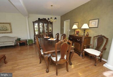 46671 Cavendish Square, Sterling, VA 20165 - photo 4