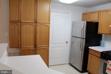 13012 Vaden Terrace, Germantown, MD 20876 - photo 5