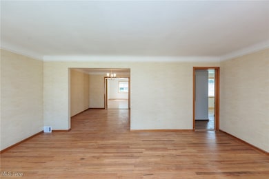 2207 Campus Rd, Beachwood, OH 44122 - photo 7