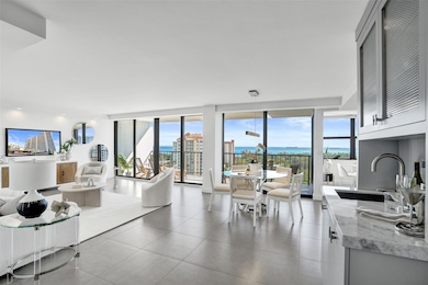 The Corinthian unit 17G, Fort Lauderdale, FL 33304 - photo 4