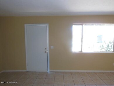 Living room 2of2