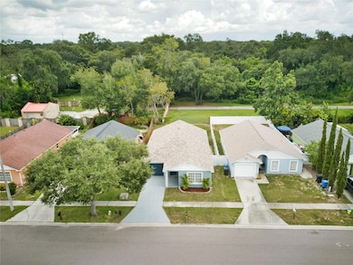 2408 Camden Oaks Place, Valrico, FL 33594 - photo 5