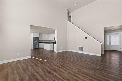 06-Living Room to Foyer