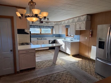 166 Hoyt St, Fond Du Lac, WI 54935 - photo 4