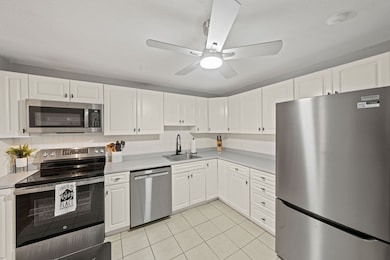 Sandlewood Pointe Condominiums unit 301C, Amesbury, MA 01913 - photo 4