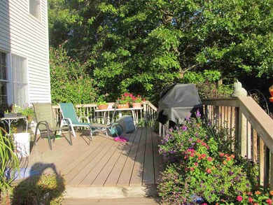 176 Maxwell Rd, Colonie, NY 12211 - photo 4