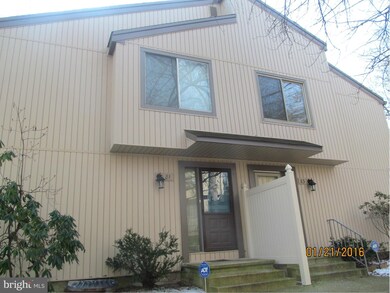 81 Eastford Ct unit 11, Parkville, MD 21234 - photo 2