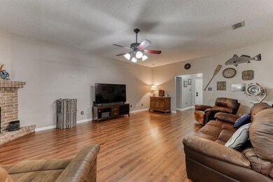 325 Beaumont Dr, Weatherford, TX 76086 - photo 6