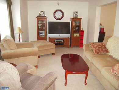 30 Evergreen Dr, Newark, DE 19702 - photo 2