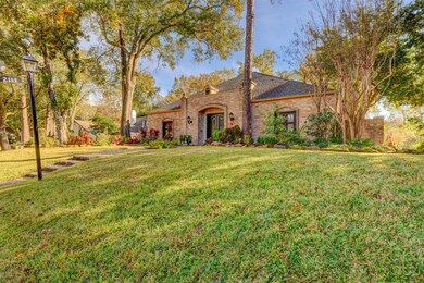 211 Briarpark Dr, Houston, TX 77042 - photo 2