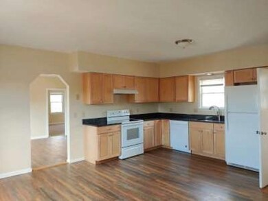 7 Blossom St unit 2, Hudson, MA 01749 - photo 2