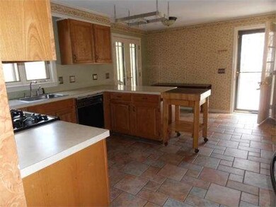 14 Maxwell Rd, Monson, MA 01057 - photo 2