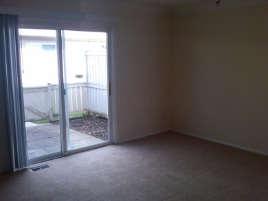 Familyrm2-porch