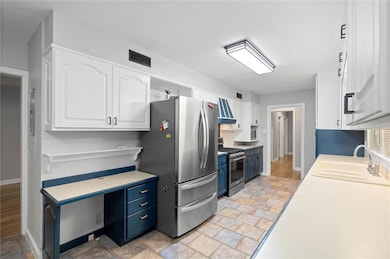 409 Byron Ave E, Mobile, AL 36609 - photo 7